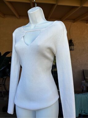 INC International Concepts Ivory Ribbed Keyhole Long Sleeve Top